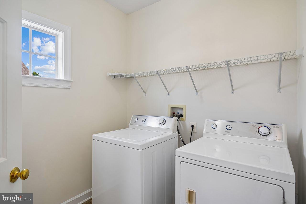 127 Ellison Dr Property Photo 24