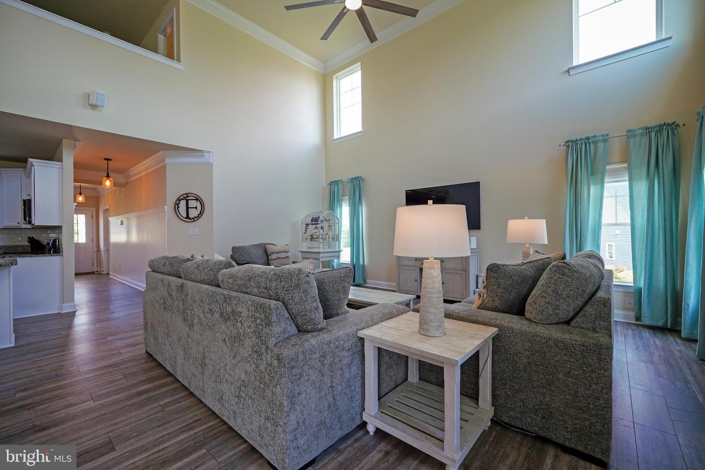 28731 Valley View Ln Property Photo 9