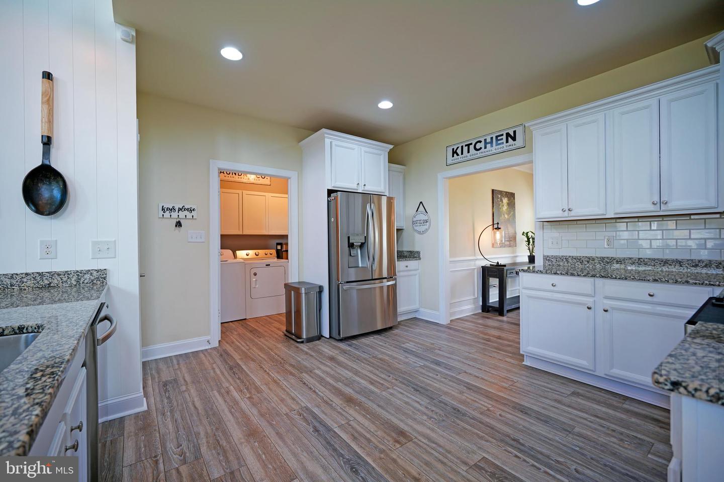 28731 Valley View Ln Property Photo 15