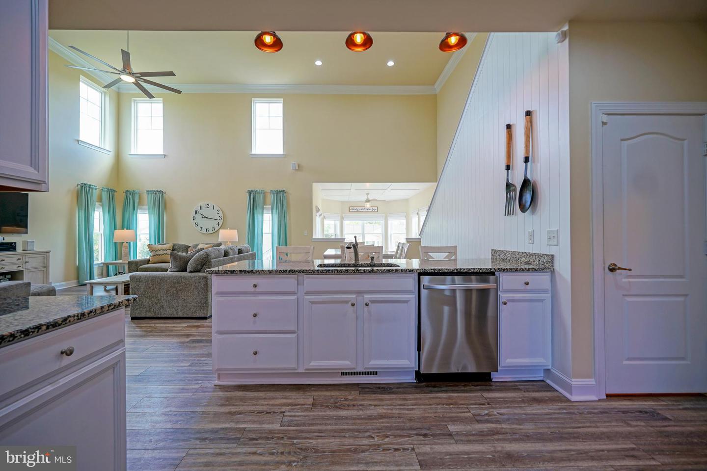 28731 Valley View Ln Property Photo 16