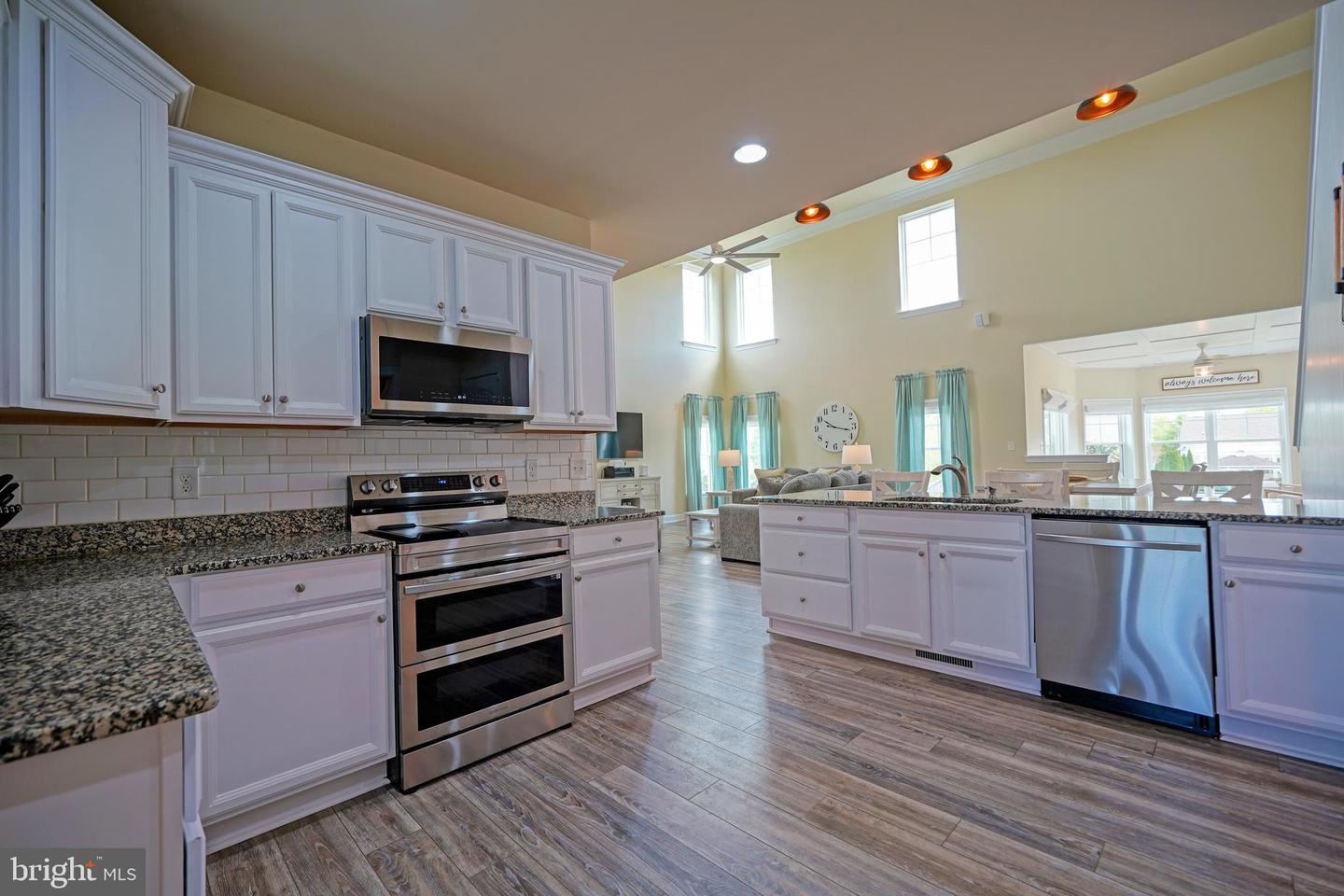 28731 Valley View Ln Property Photo 18
