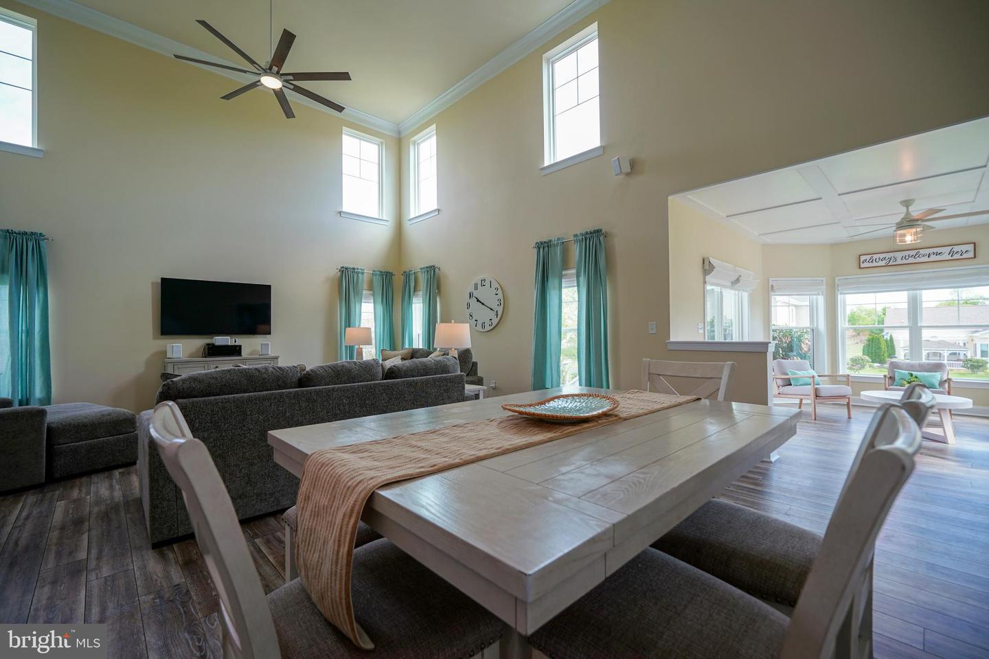 28731 Valley View Ln Property Photo 23