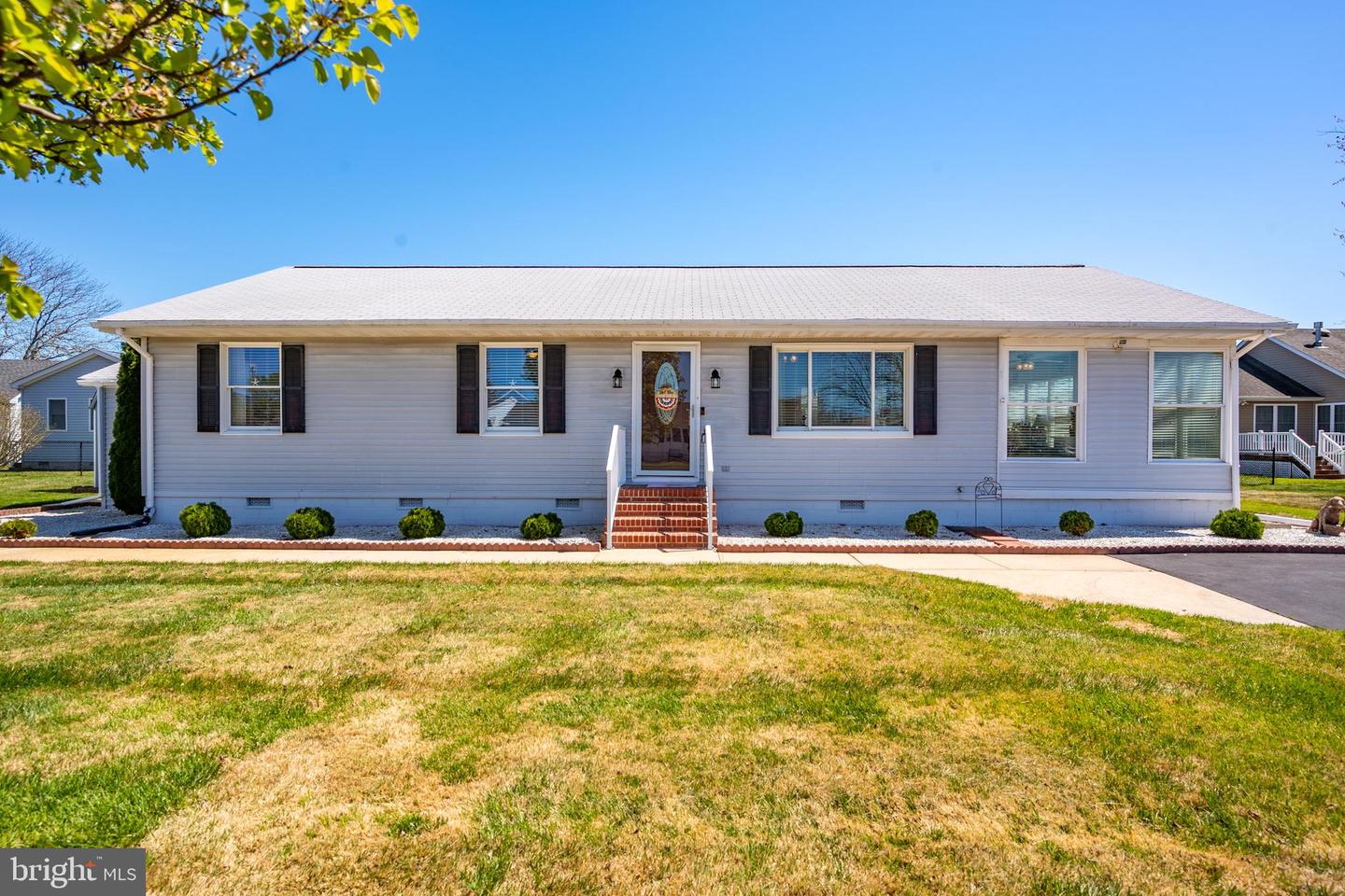 37757 E Pond Cir Property Photo 1