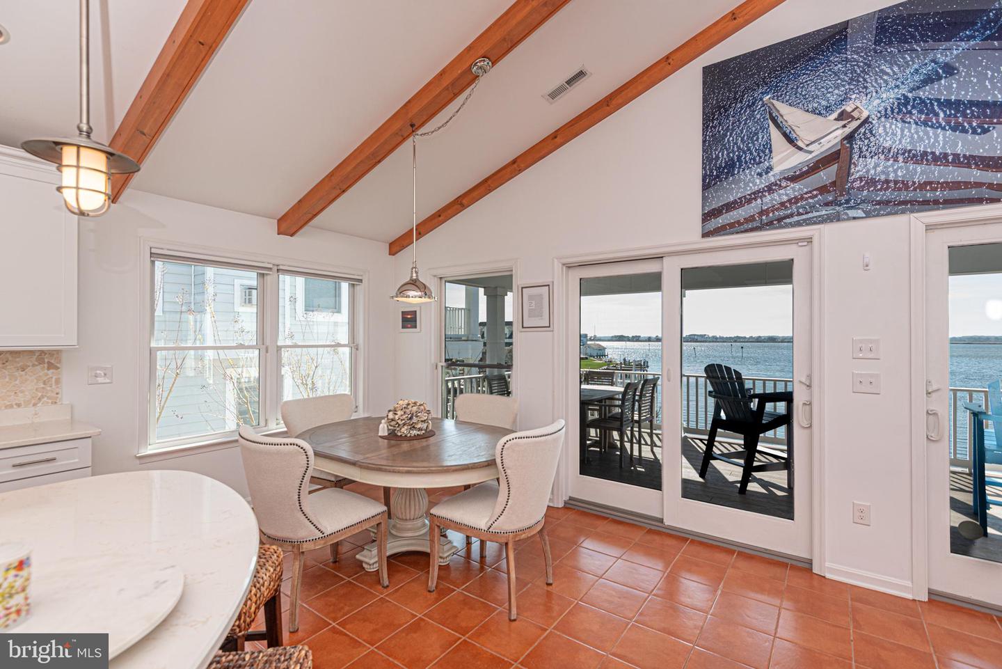 1502 Bay St Property Photo 11