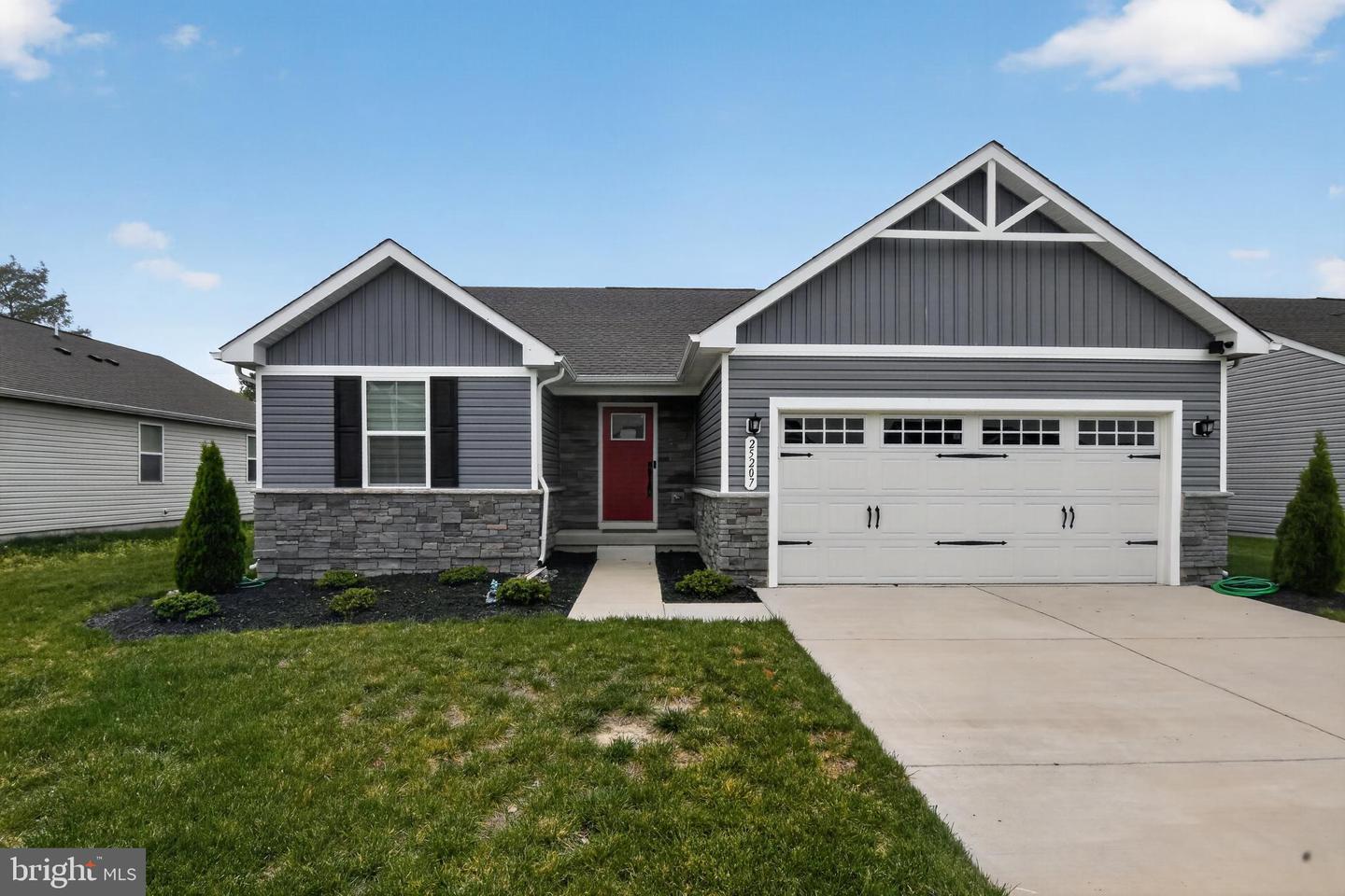 25207 SWEETGUM WAY Property Photo 1