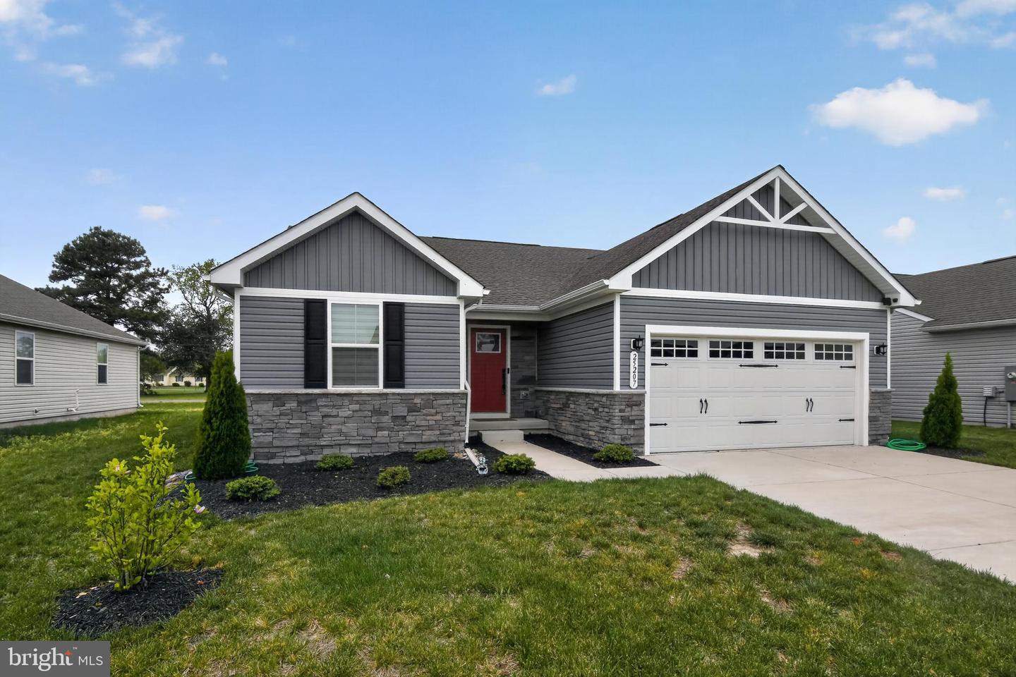 25207 Sweetgum Way Property Photo 2