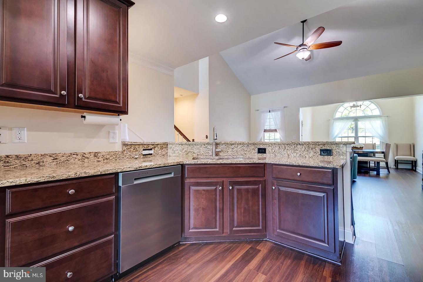 29551 Vincent Village Dr Property Photo 8