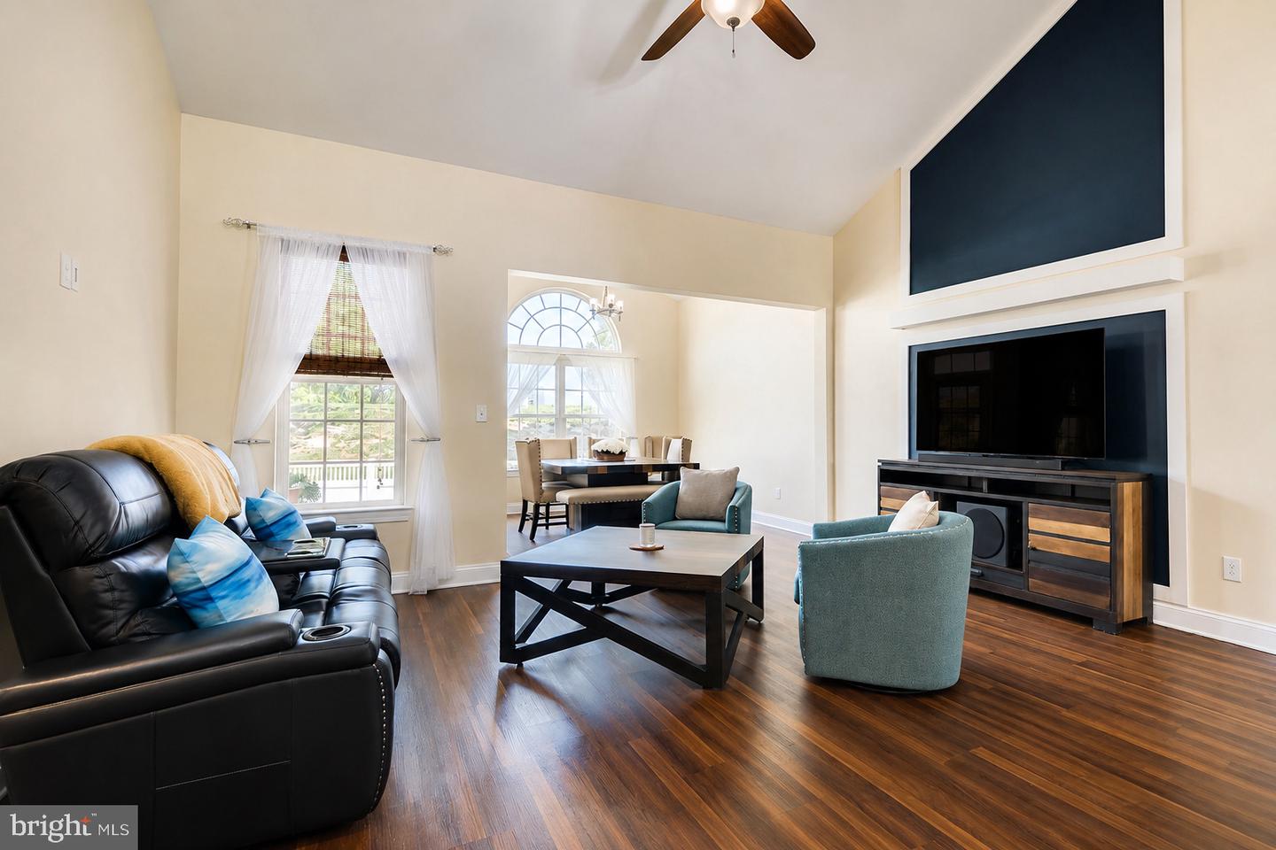 29551 Vincent Village Dr Property Photo 10