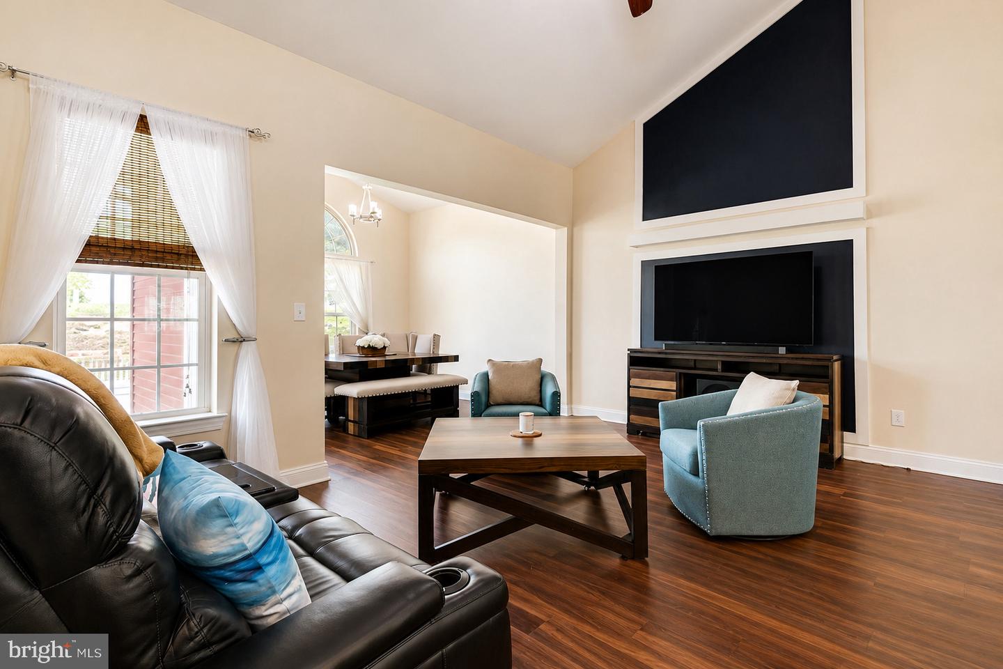 29551 Vincent Village Dr Property Photo 11