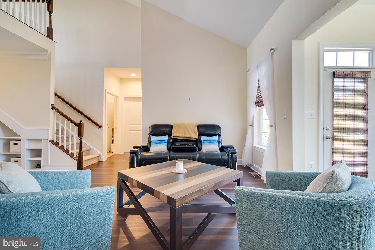 29551 Vincent Village Dr Property Photo 15