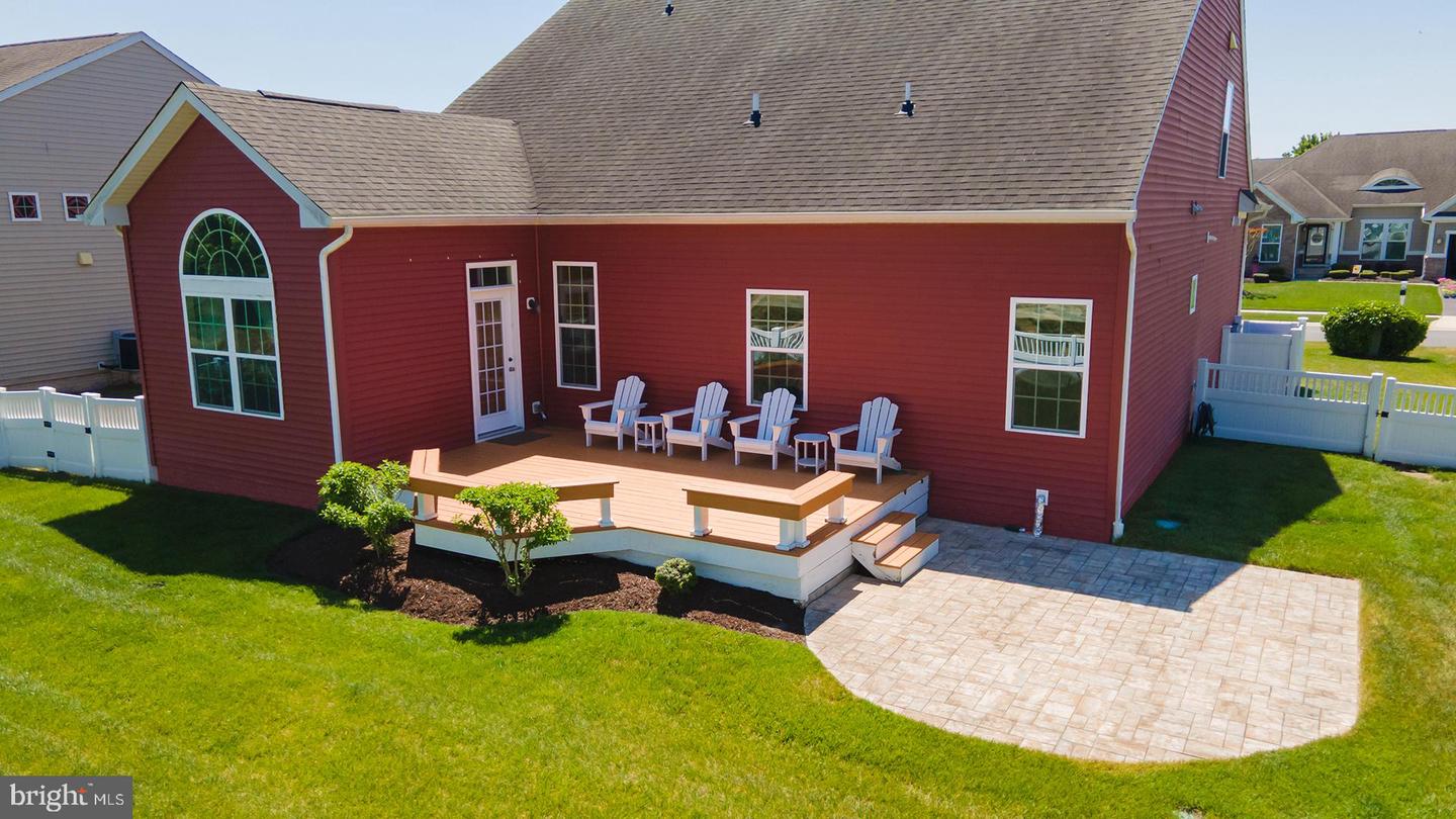 29551 Vincent Village Dr Property Photo 45
