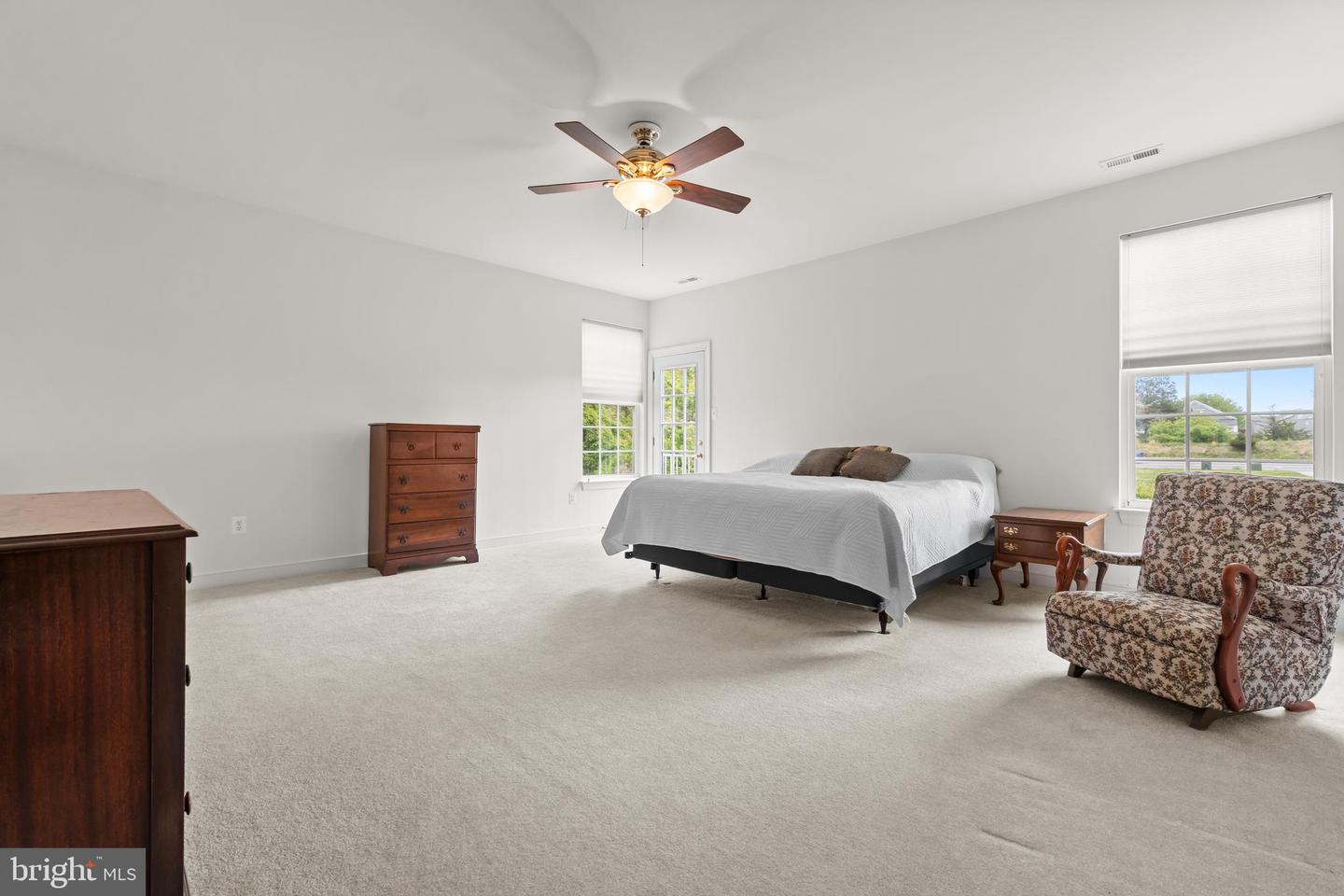 5 Saint George St Property Photo 16
