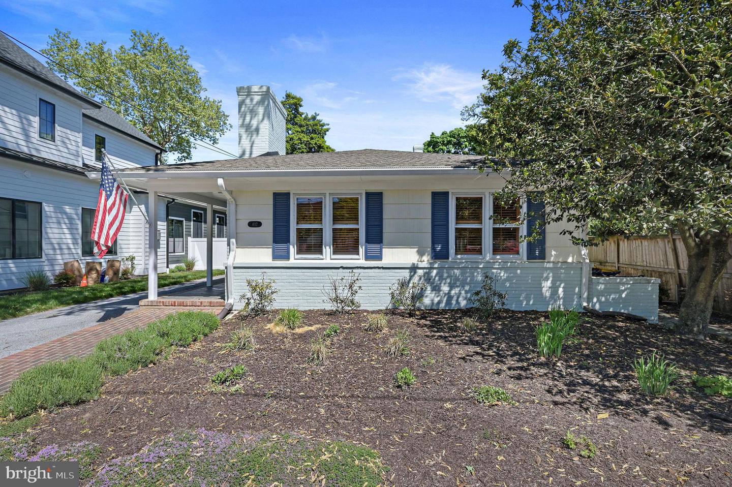 402 Bayard Ave Property Photo 1
