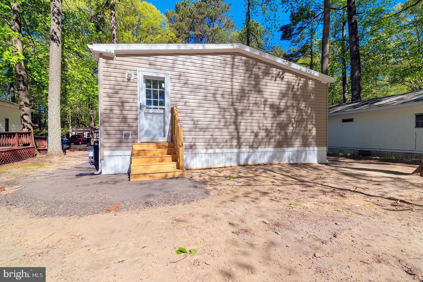 24505 White St Property Photo 28