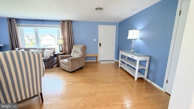 508 Lloyd St Property Photo 2