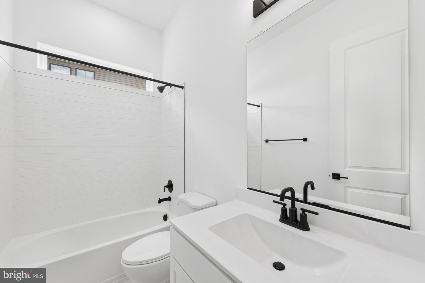34561 Scenic Harbor Way Property Photo 4