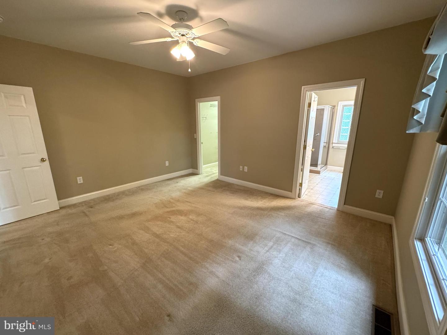 130 Meadow Dr Property Photo 12