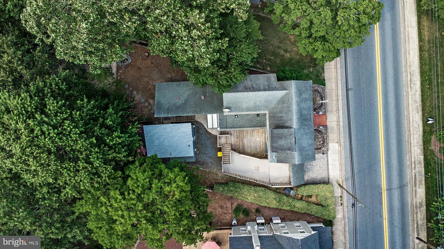 606 Kings Hwy Property Photo 3
