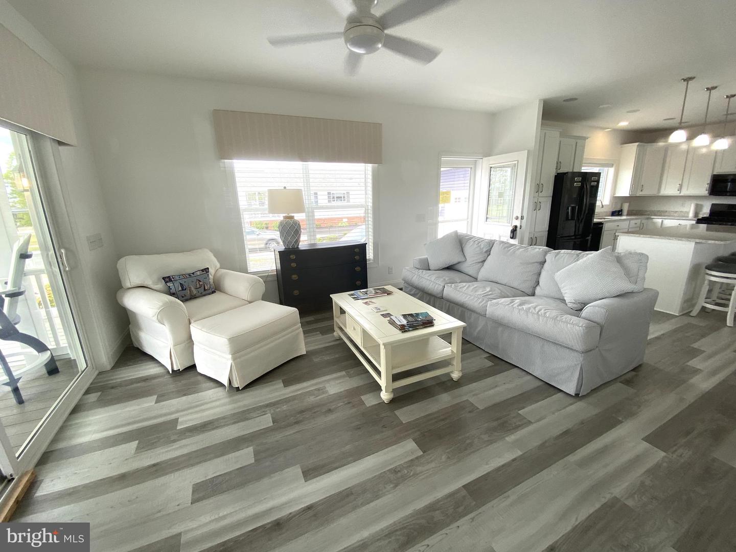 28259 Sloop #e-129 Property Photo 8