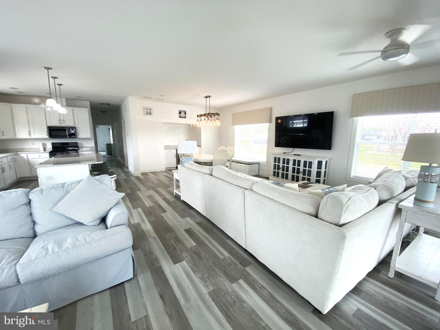 28259 Sloop #e-129 Property Photo 9