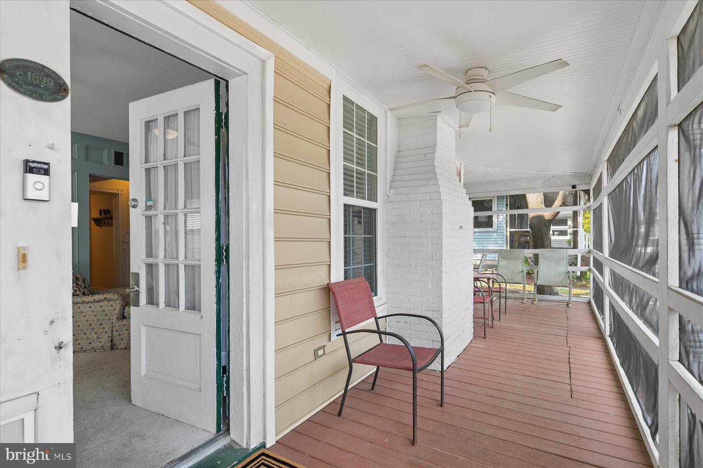 16 Delaware Ave Property Photo 6