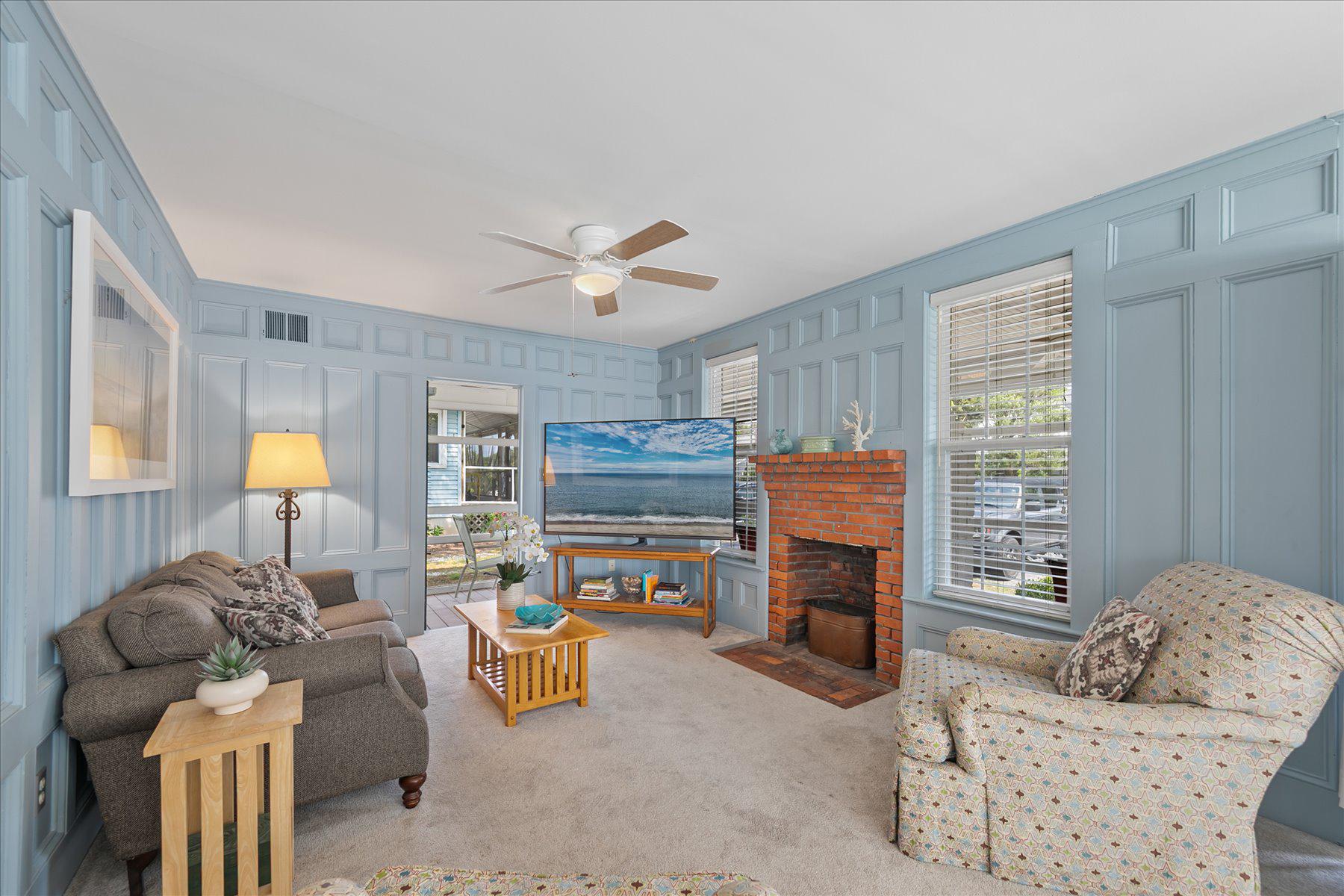 16 Delaware Ave Property Photo 10