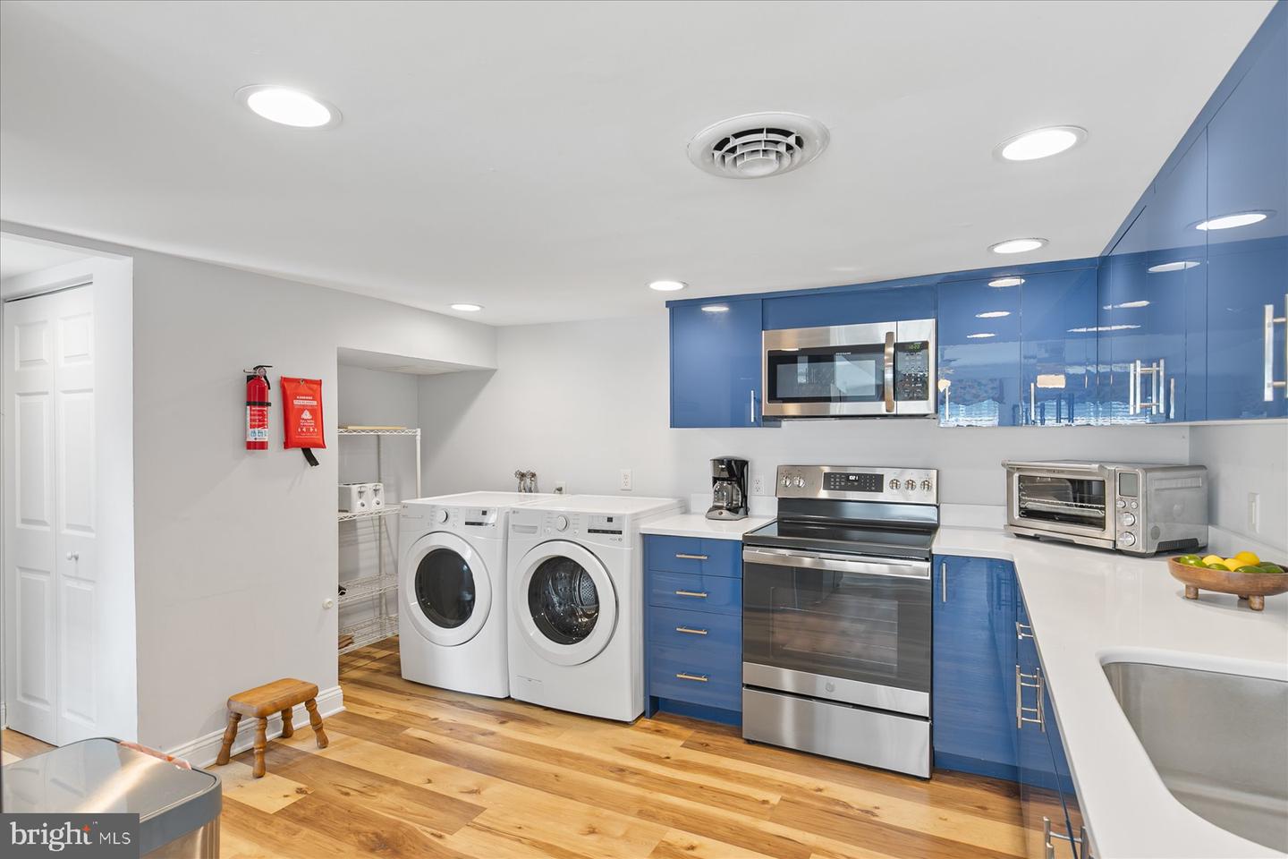 16 Delaware Ave Property Photo 13