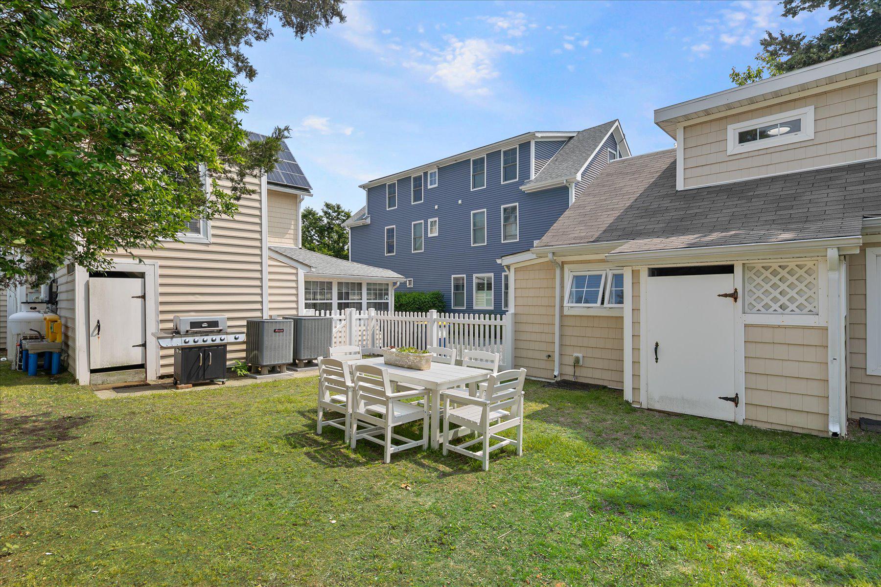 16 Delaware Ave Property Photo 35