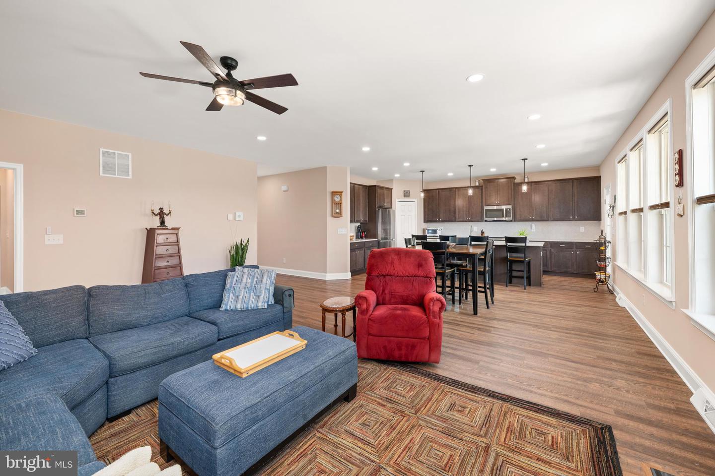 24574 Beaver Way Property Photo 8