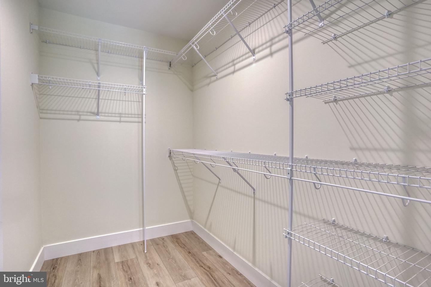 207 Charles Way Property Photo 14