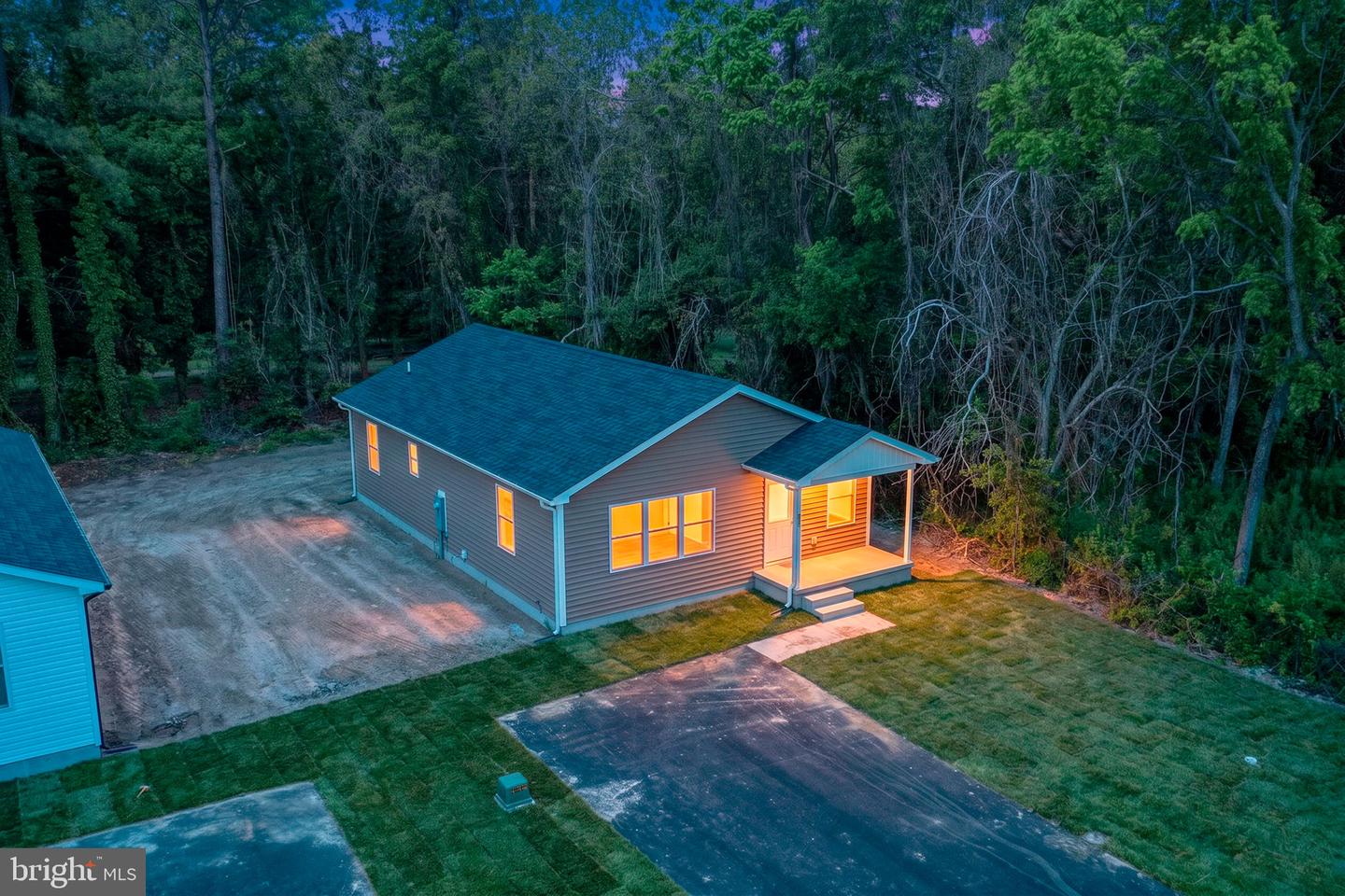 207 Charles Way Property Photo 30