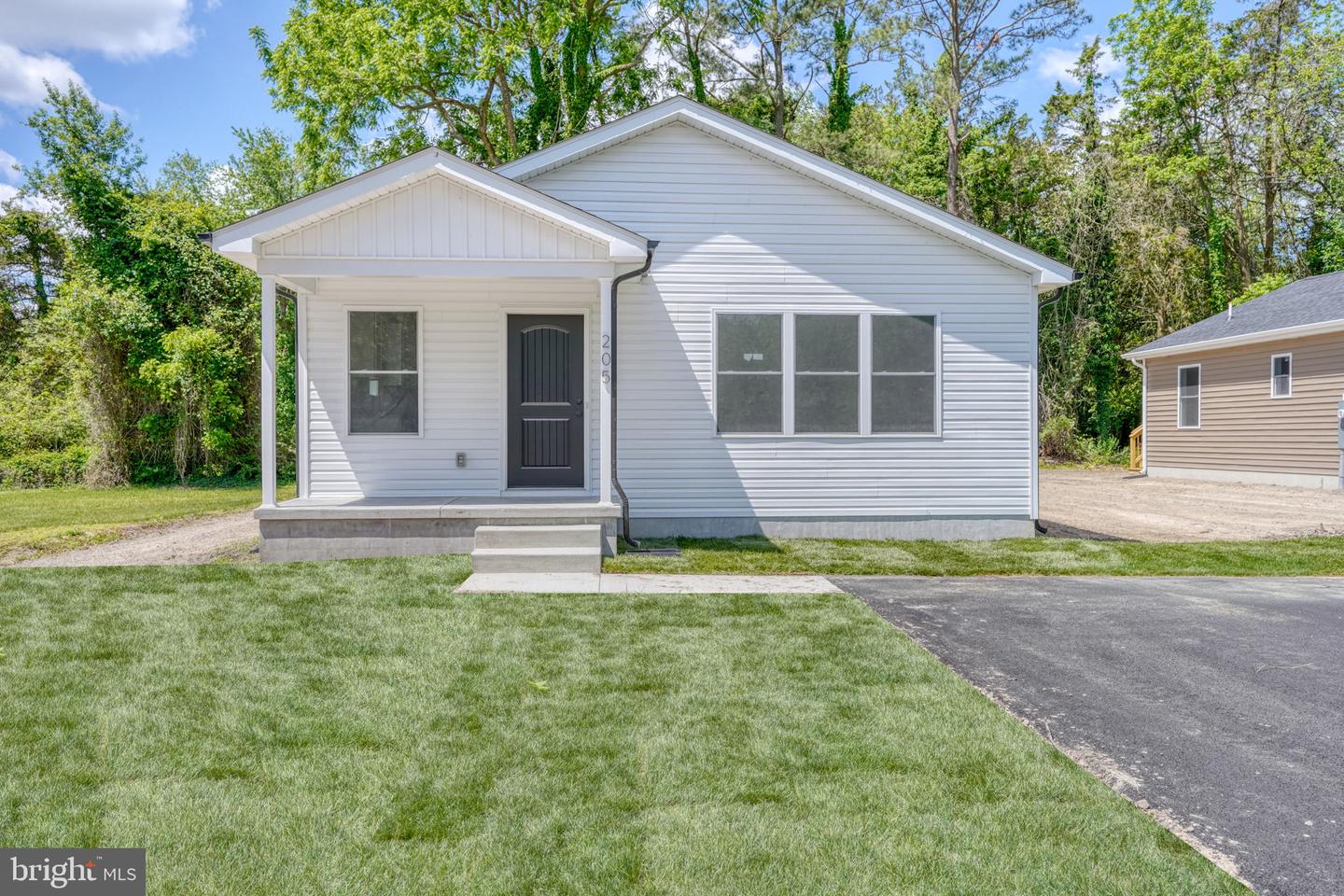205 CHARLES WAY Property Photo 1