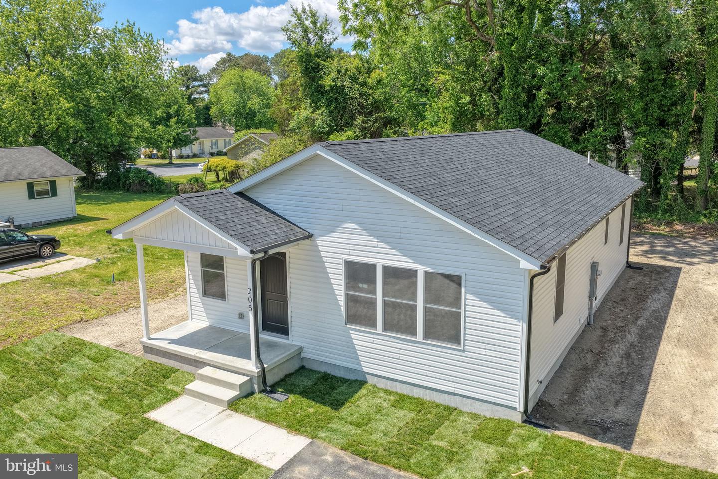 205 Charles Way Property Photo 2