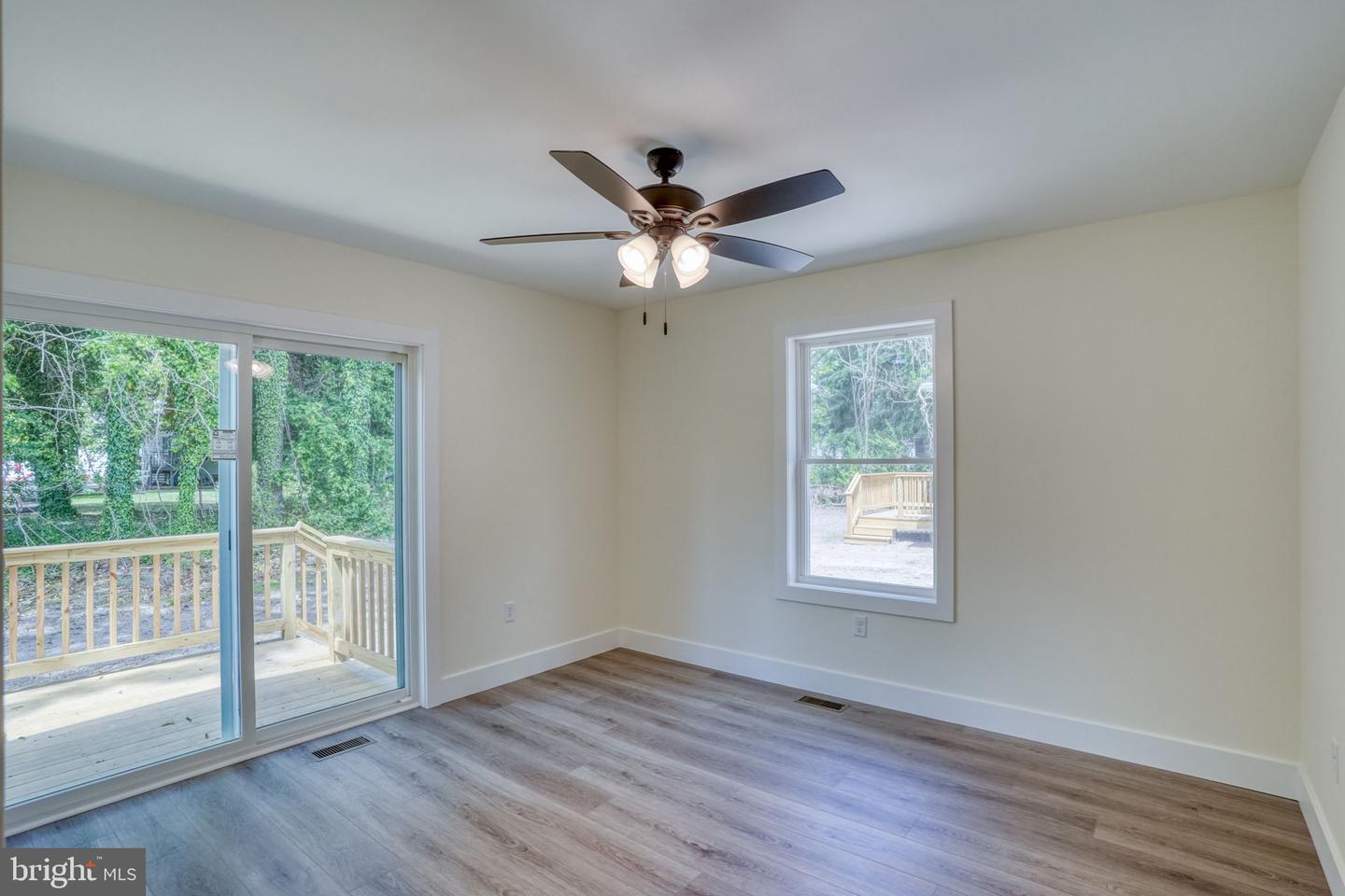 205 Charles Way Property Photo 19