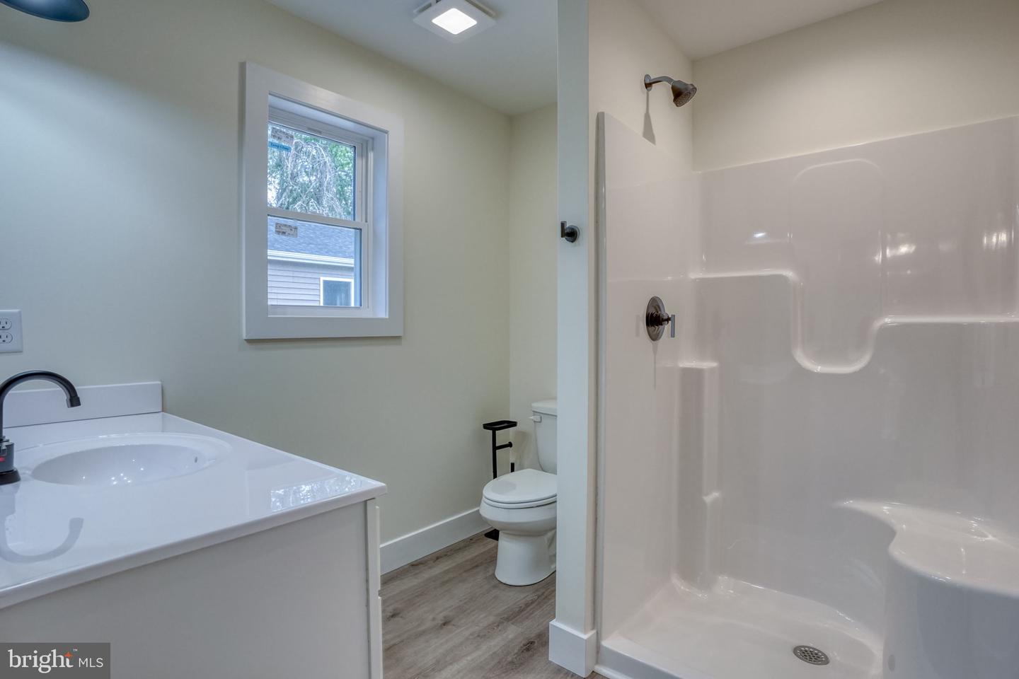 205 Charles Way Property Photo 21