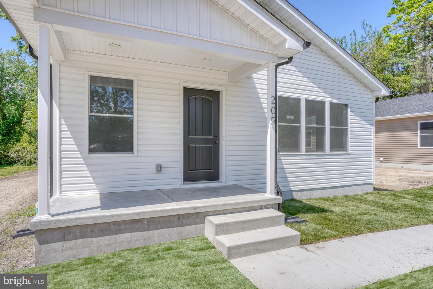 205 Charles Way Property Photo 31