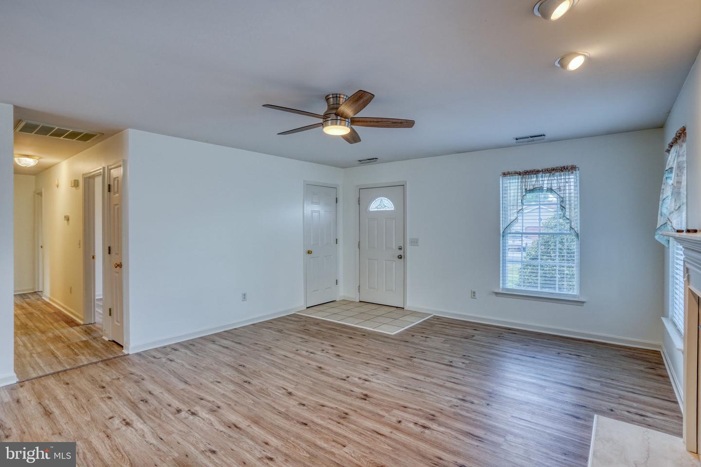 37795 E Pond Cir Property Photo 12