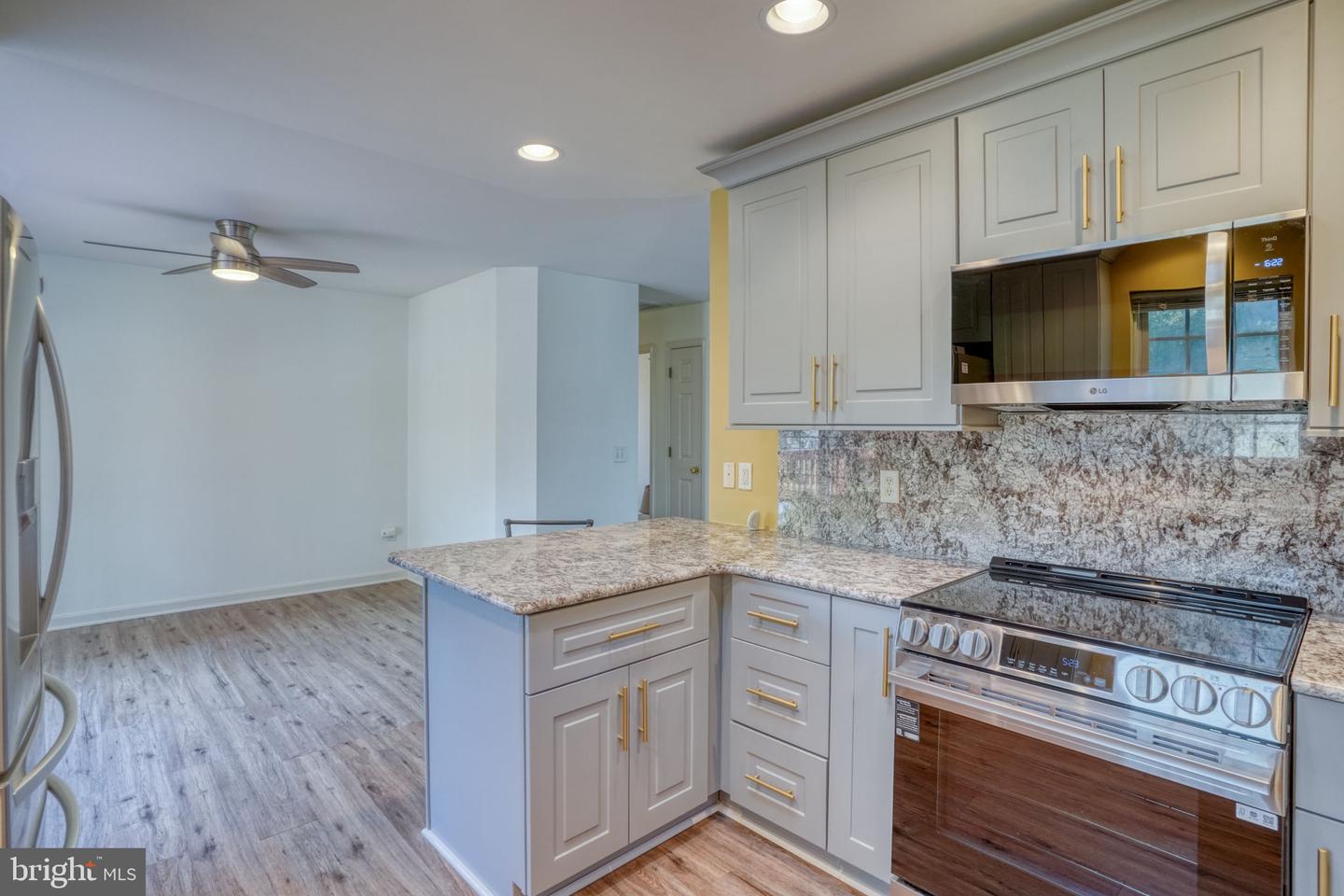 37795 E Pond Cir Property Photo 18