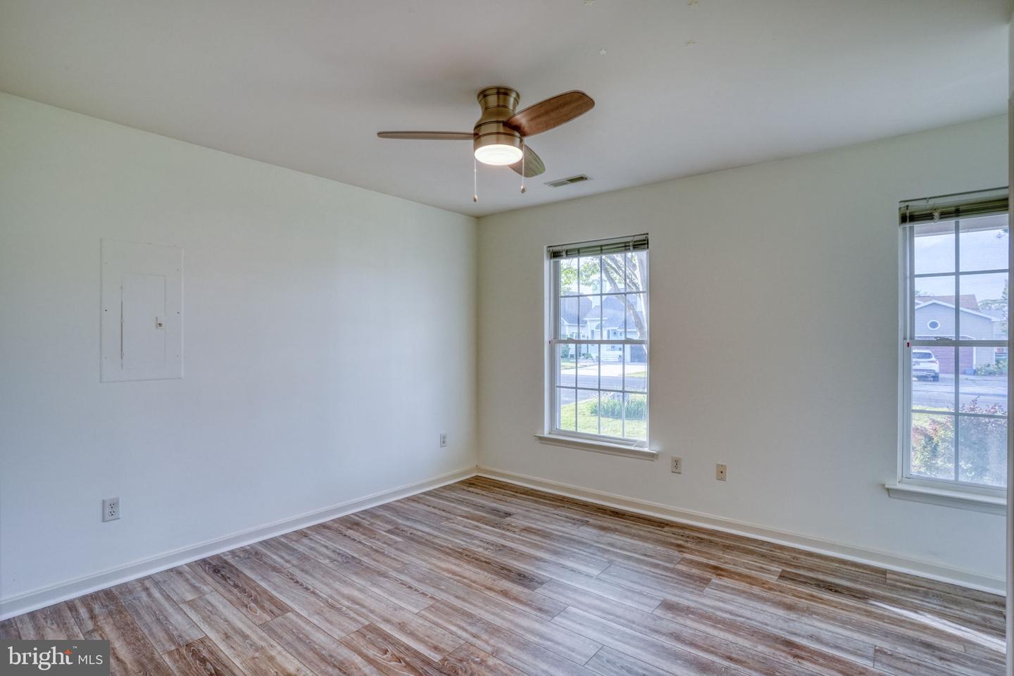 37795 E Pond Cir Property Photo 33