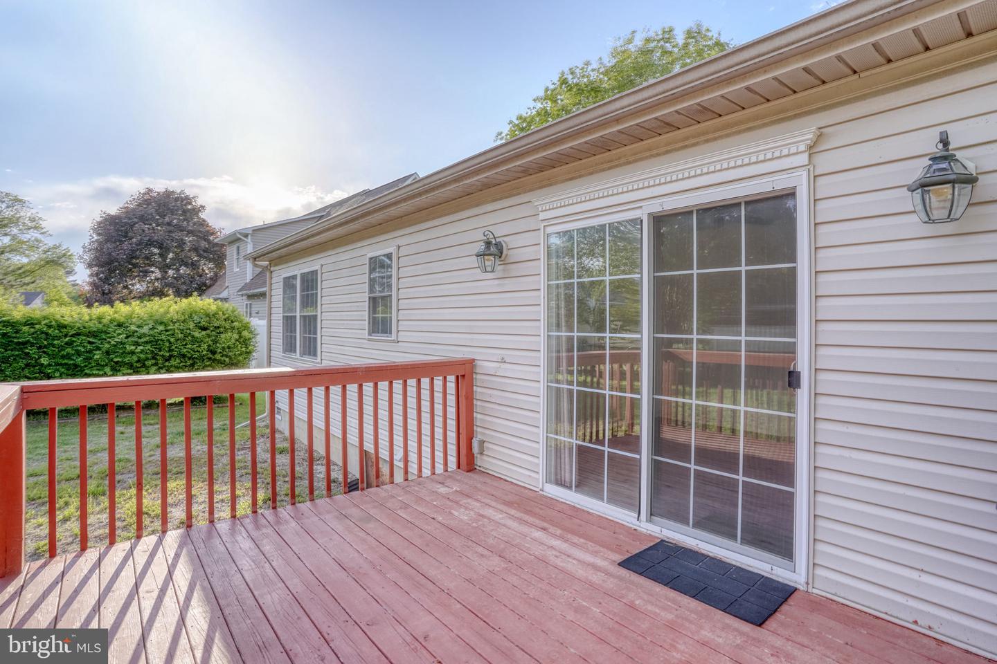 37795 E Pond Cir Property Photo 37