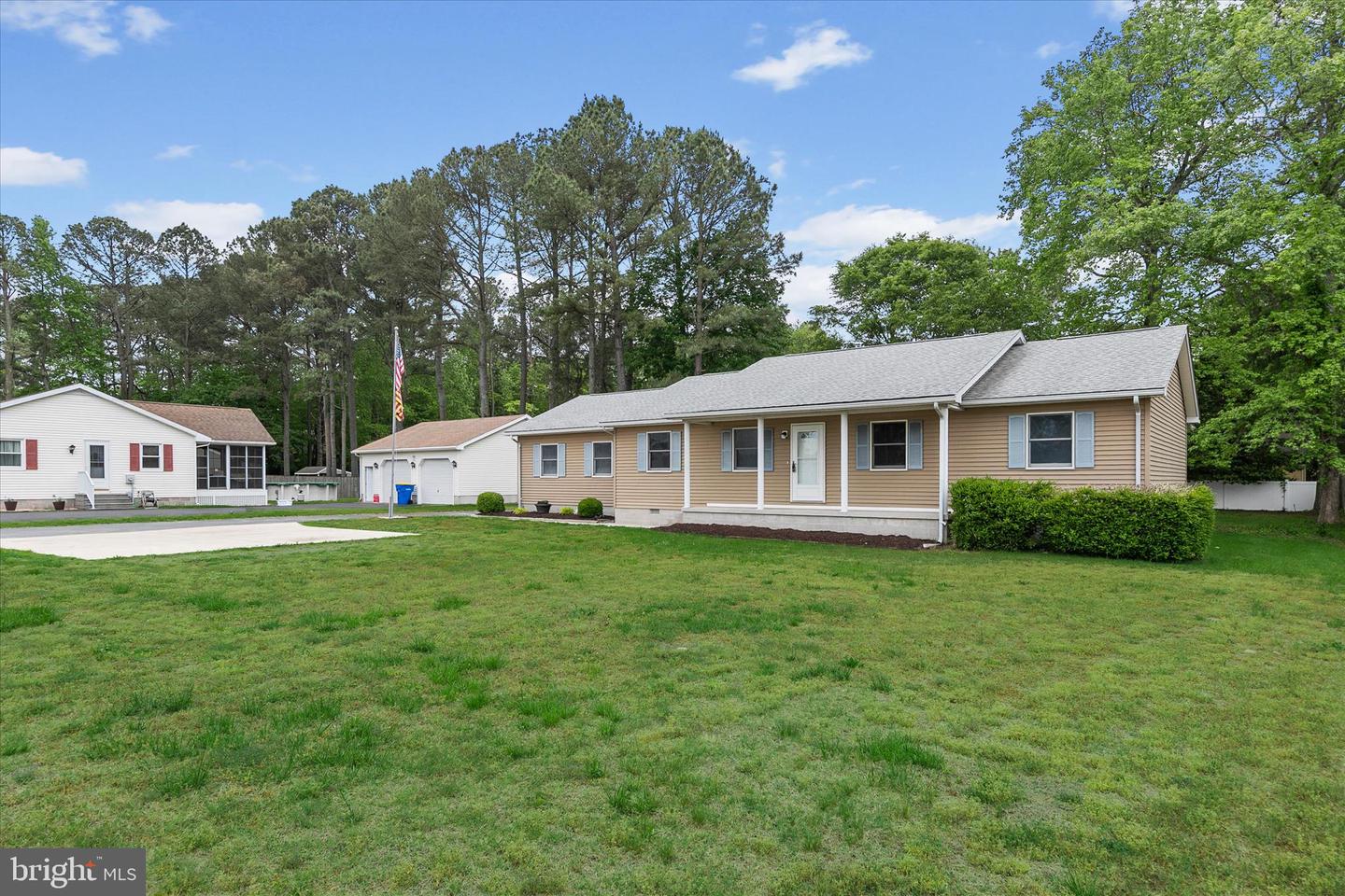 32746 Cedar Dr Property Photo 3