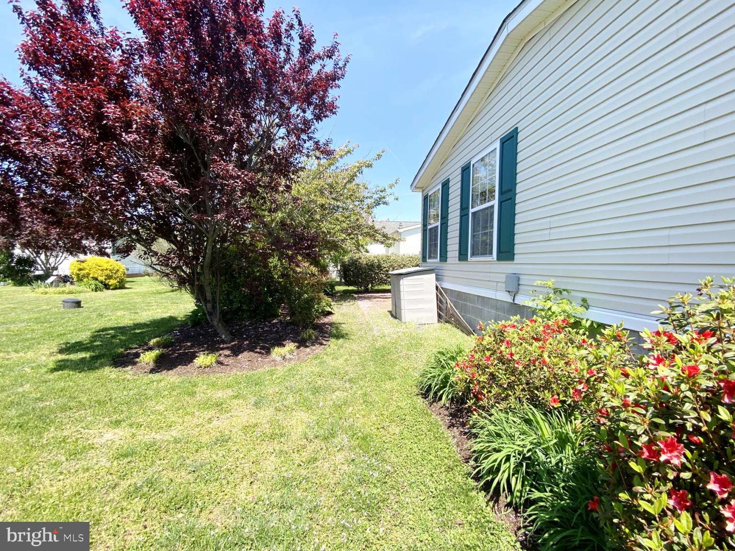 4 Mayfair Ln Property Photo 21