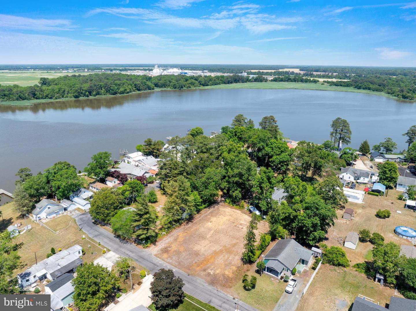 28059 Possum Point Rd Property Photo 3