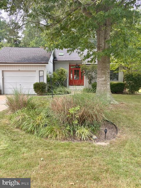 16 Colgate Dr Property Photo 1