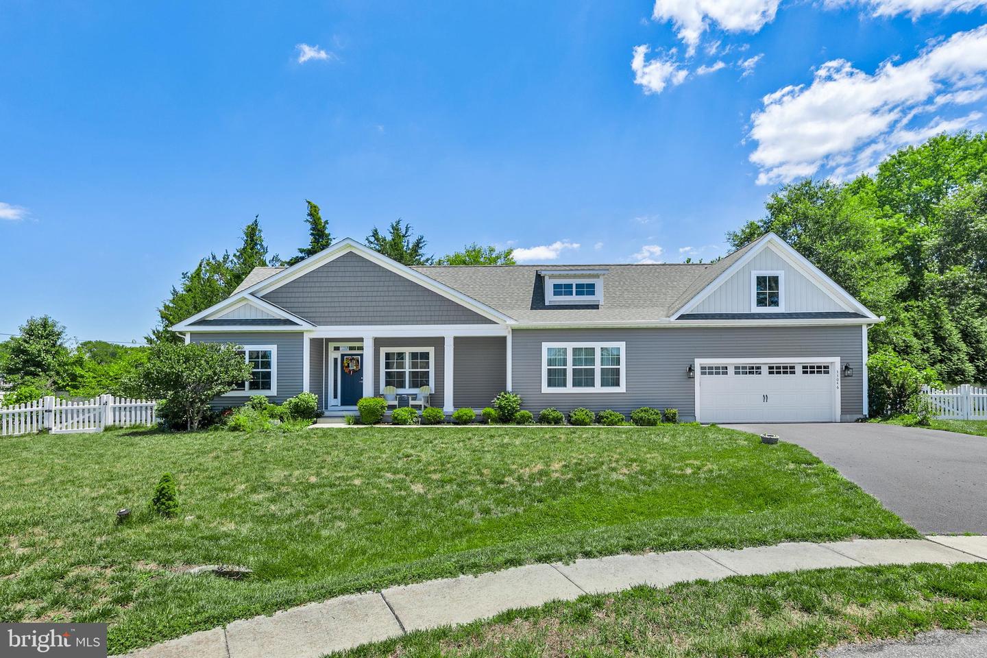 33046 Red Fox Ct Property Photo 2