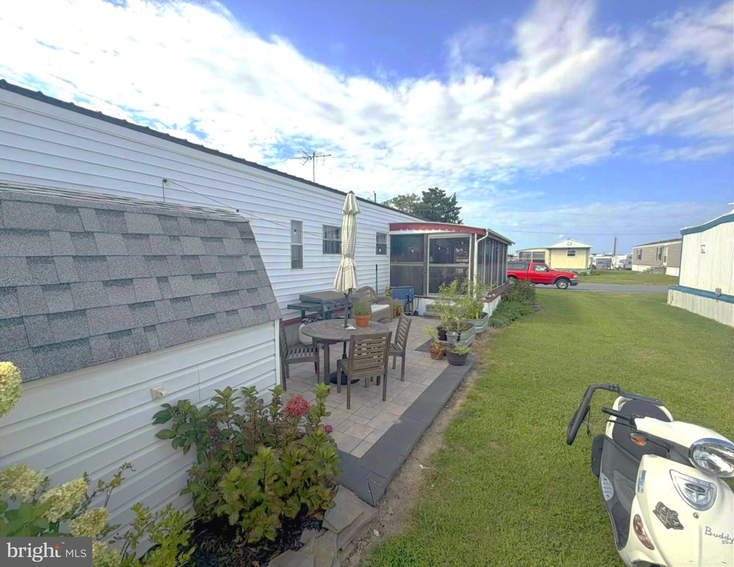 38006 RABBIT RD Property Photo 1