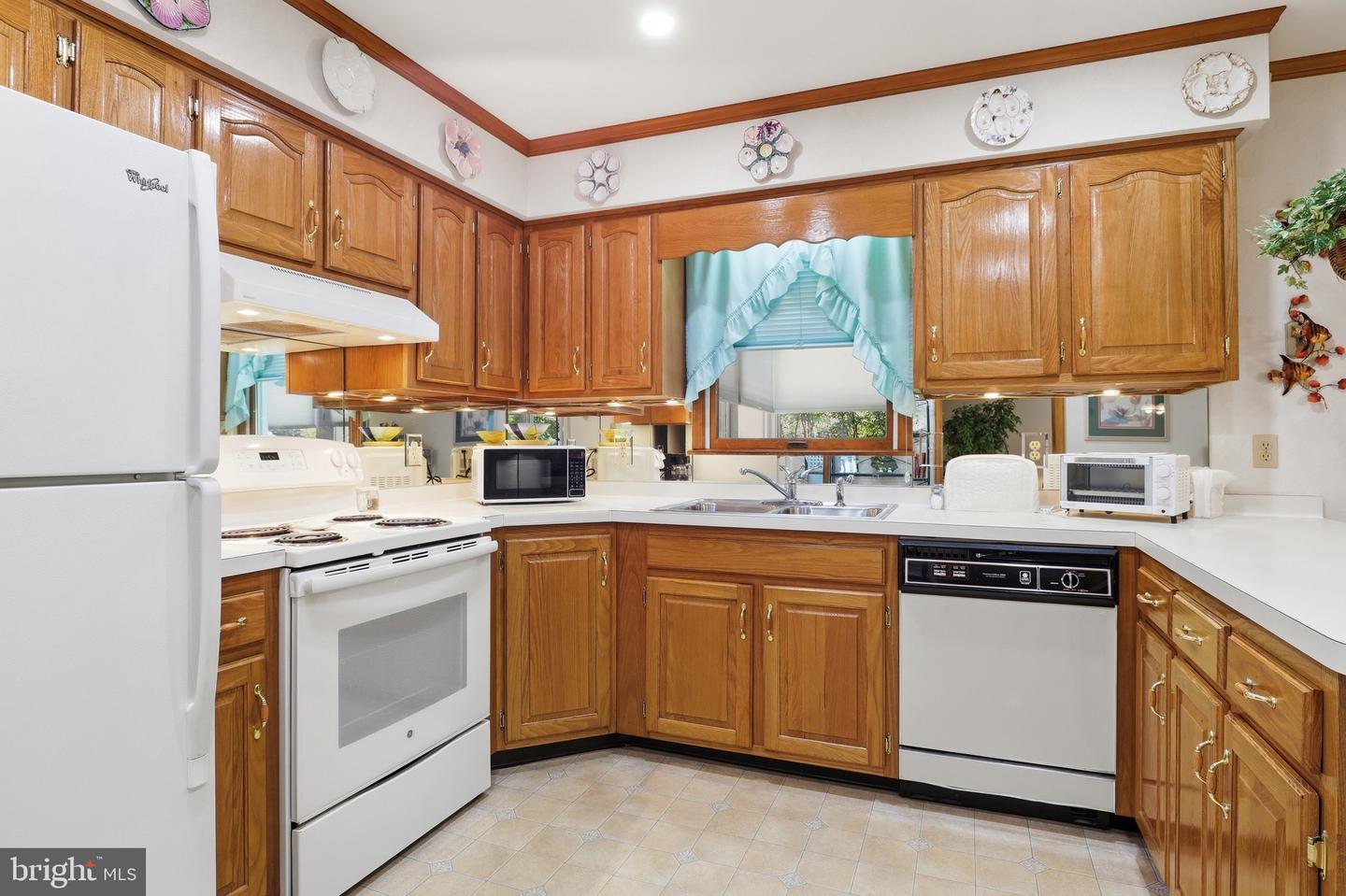 100 Laurel Knob Ct Property Photo 12