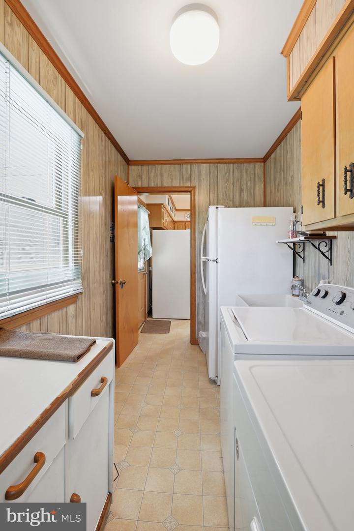 100 Laurel Knob Ct Property Photo 32