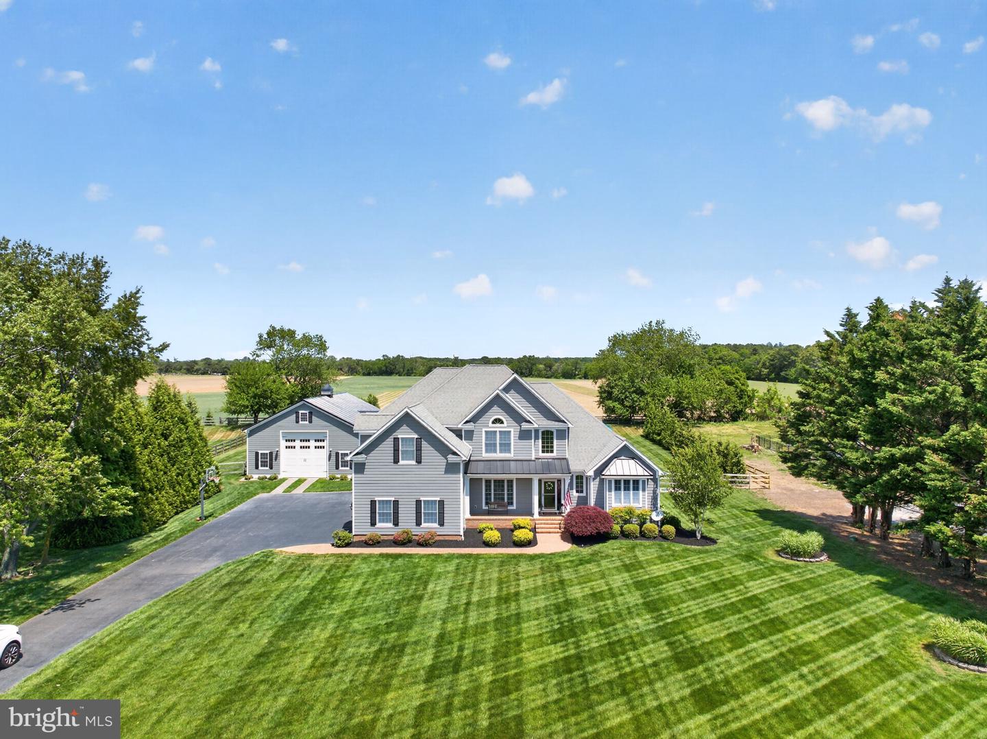 29 Bridle Ridge Cir Property Photo 1