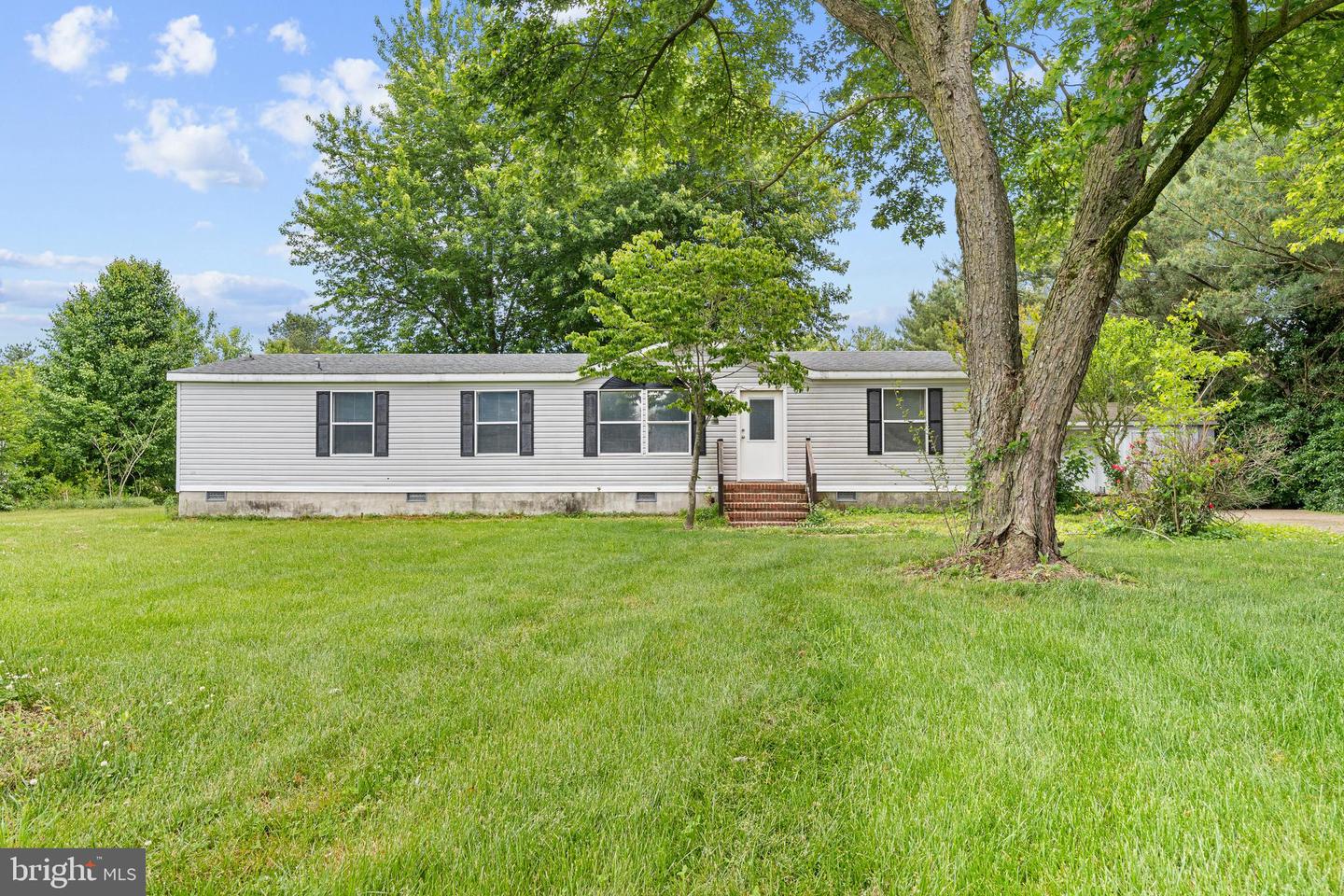 35383 Dannys Dr Property Photo 2
